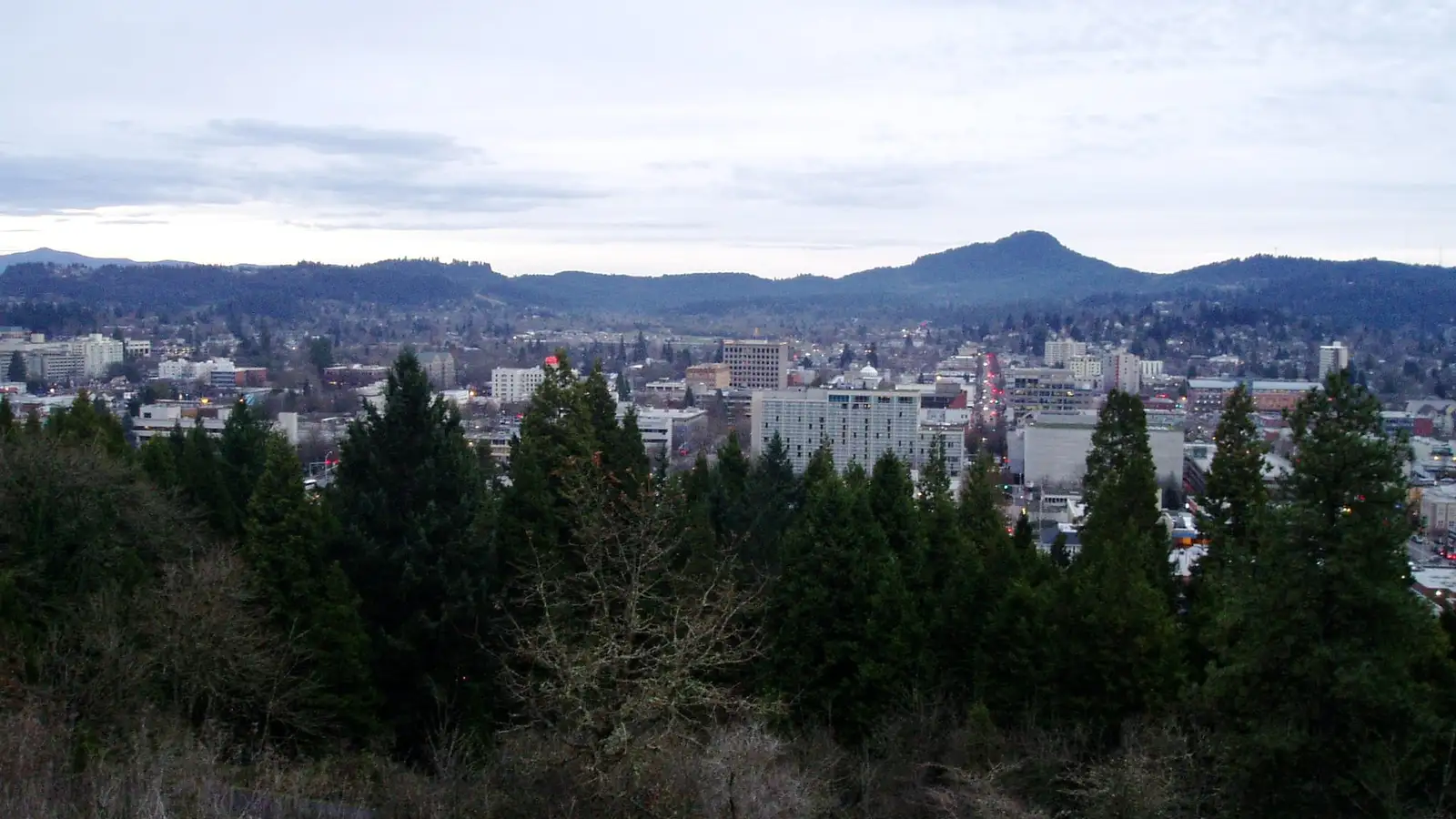 The Eugene, Oregon skyline